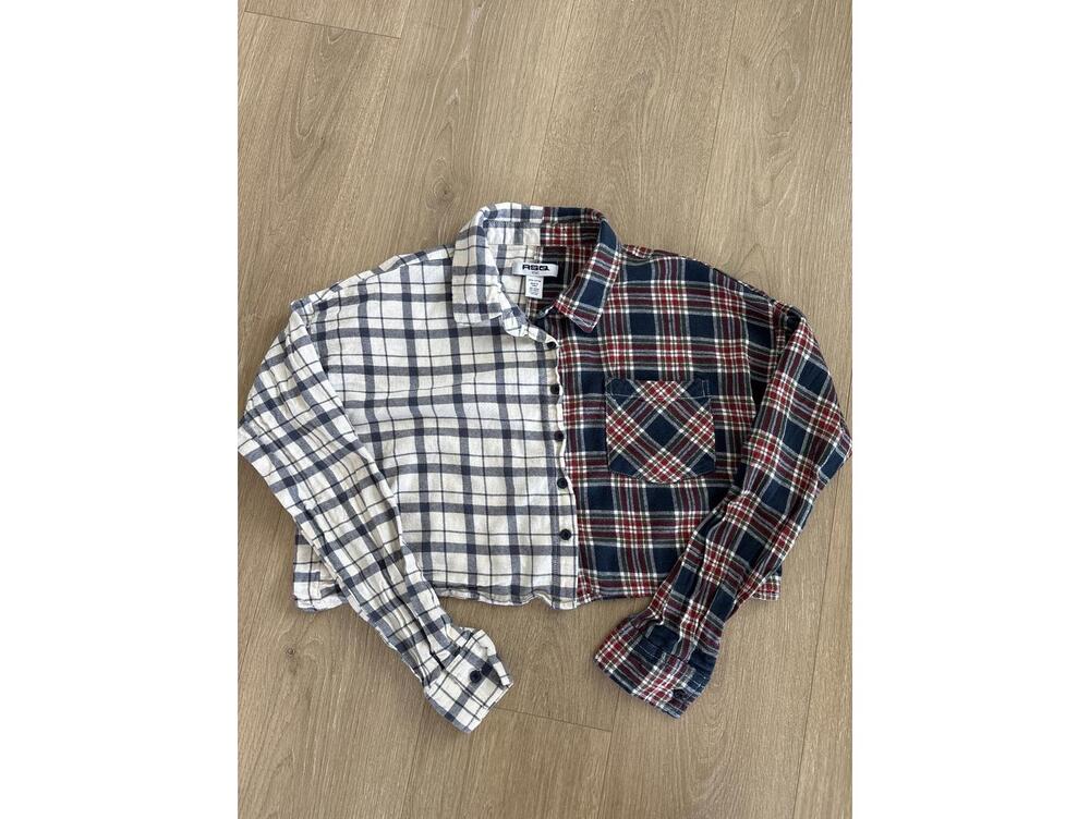 RSQ Small Cropped Two-Tone Plaid Button-Up Shirt